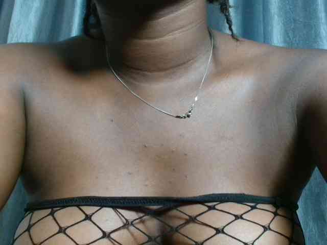 Chocoslut22 webcam