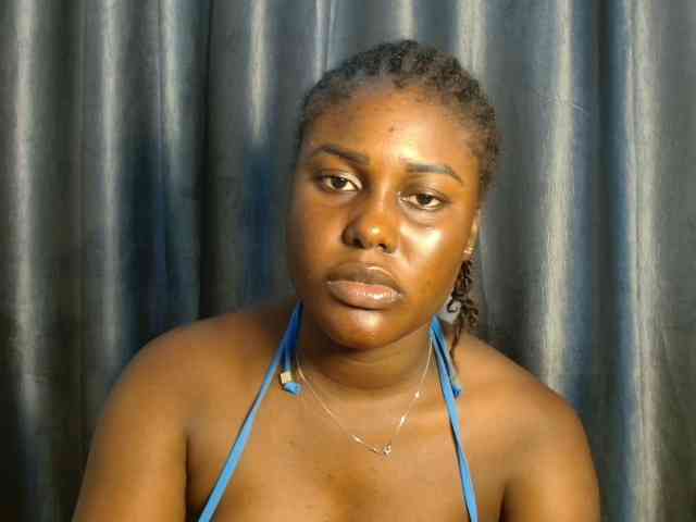 Chocoslut22 webcam