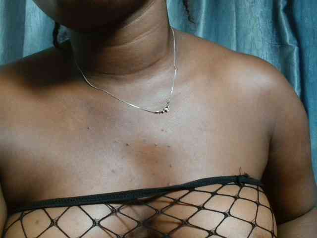 Chocoslut22 webcam
