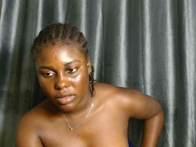 Chocoslut22 webcam