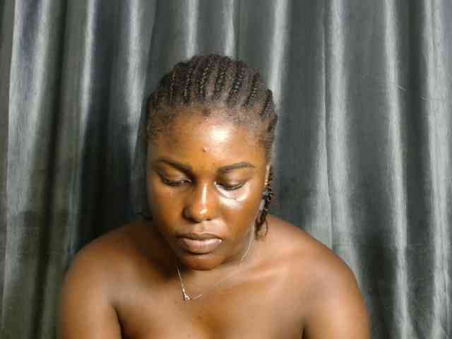Chocoslut22 webcam