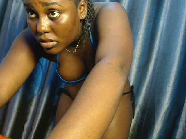 Chocoslut22 webcam