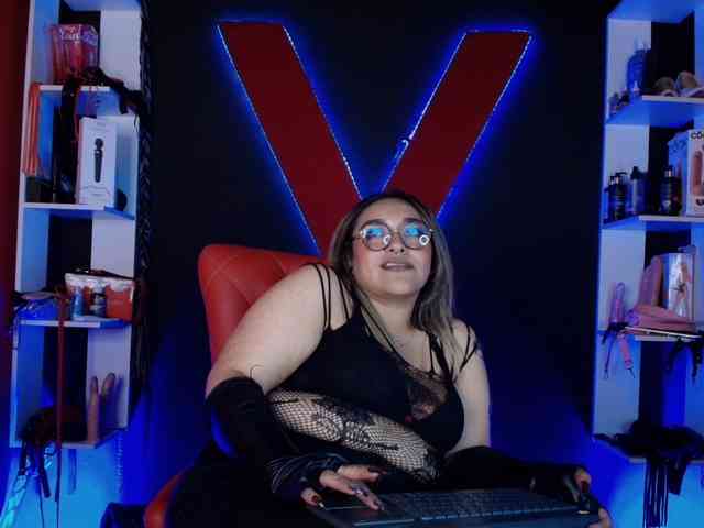 Miss-and-submissive2 webcam