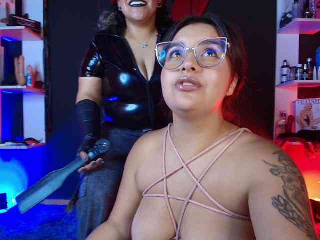 Miss-and-submissive2 webcam