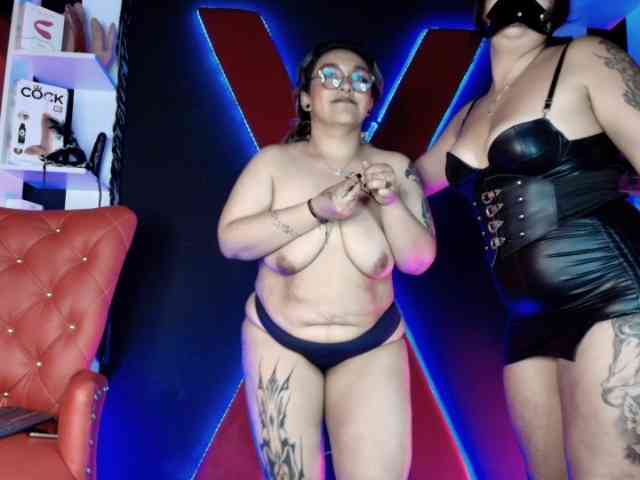 Miss-and-submissive2 webcam