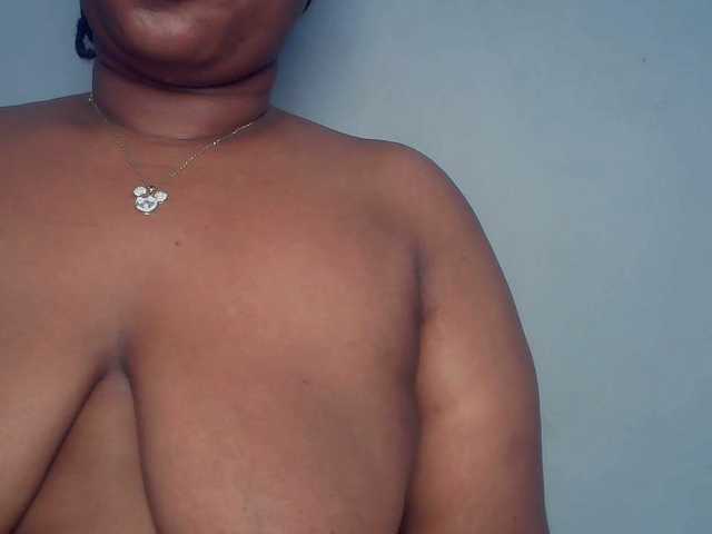 Freakyslut5's BongaCams show and profile