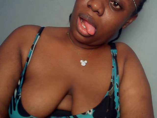 Freakyslut5's BongaCams show and profile