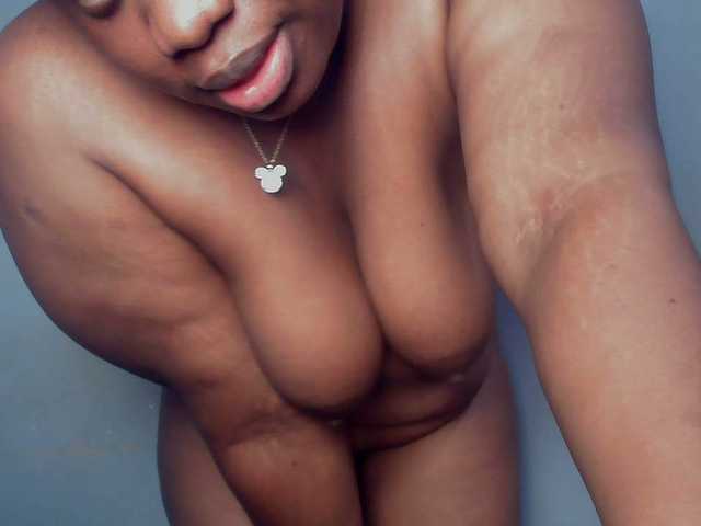 Freakyslut5's BongaCams show and profile