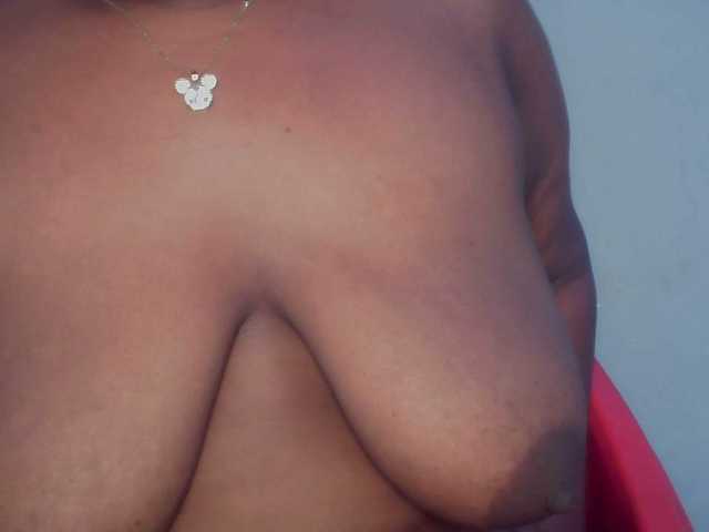 Freakyslut5's BongaCams show and profile