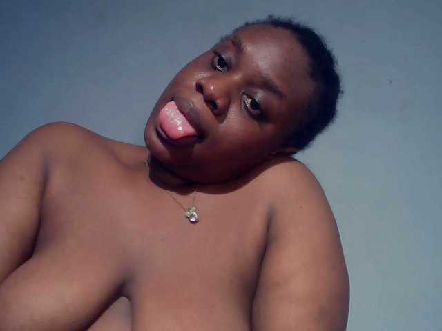 Freakyslut5's BongaCams show and profile