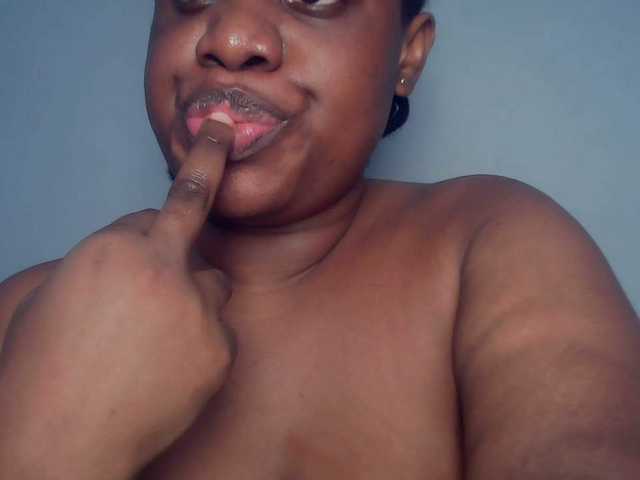 Freakyslut5's BongaCams show and profile