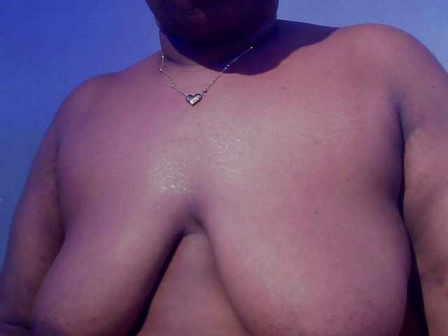 Freakyslut5's BongaCams show and profile