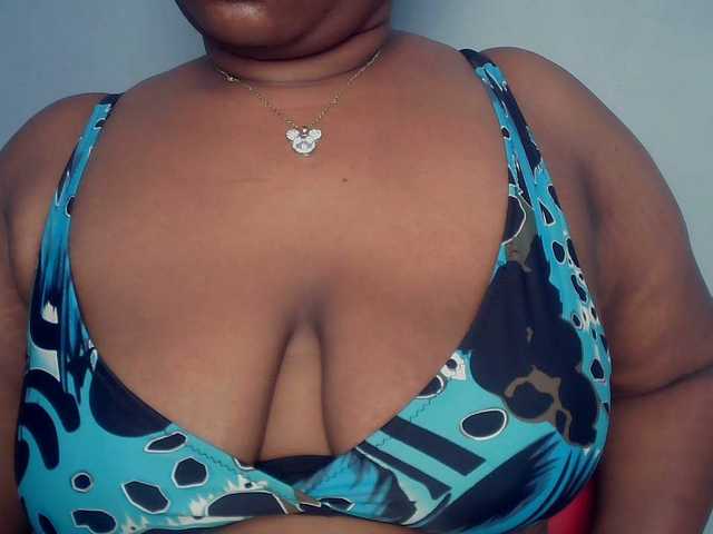 Freakyslut5's BongaCams show and profile