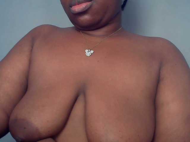 Freakyslut5's BongaCams show and profile