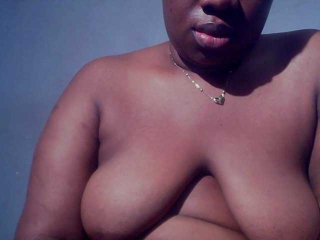 Freakyslut5's BongaCams show and profile