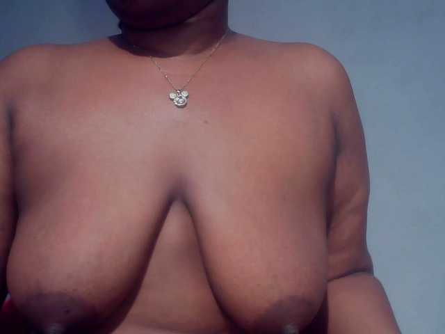 Freakyslut5's BongaCams show and profile