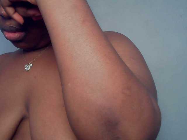 Freakyslut5's BongaCams show and profile