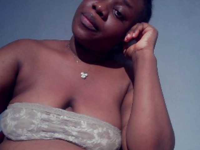 Freakyslut5's BongaCams show and profile