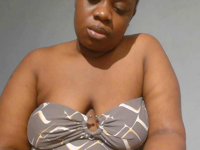 Freakyslut5's BongaCams show and profile