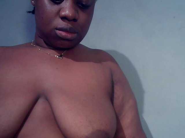 Freakyslut5's BongaCams show and profile