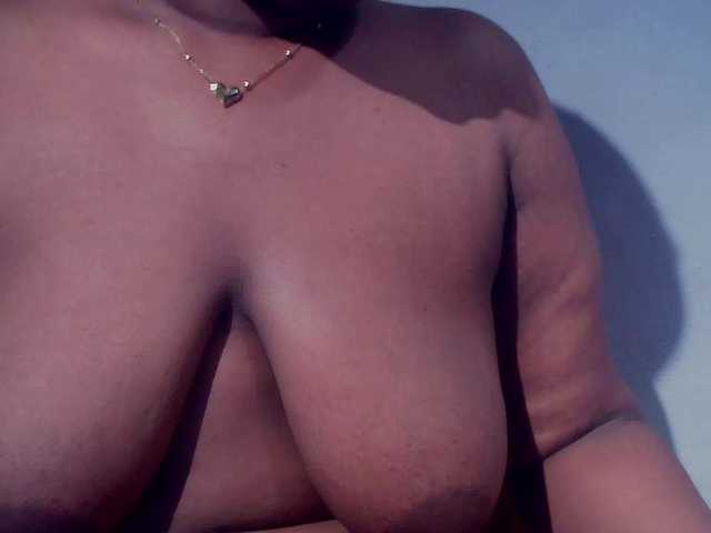 Freakyslut5's BongaCams show and profile