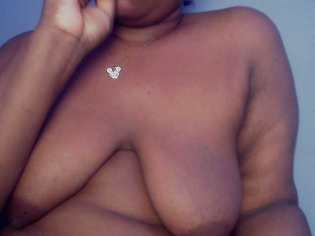 Freakyslut5's BongaCams show and profile