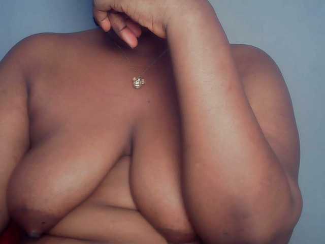 Freakyslut5's BongaCams show and profile