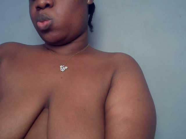 Freakyslut5's BongaCams show and profile