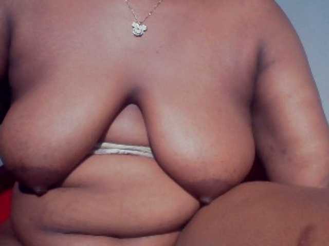 Freakyslut5's BongaCams show and profile