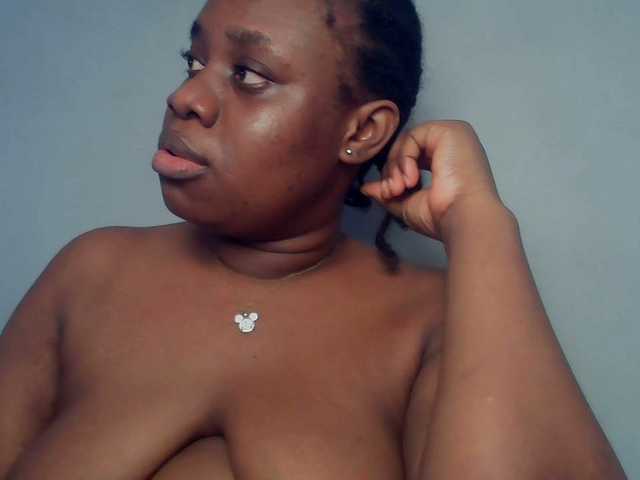 Freakyslut5's BongaCams show and profile