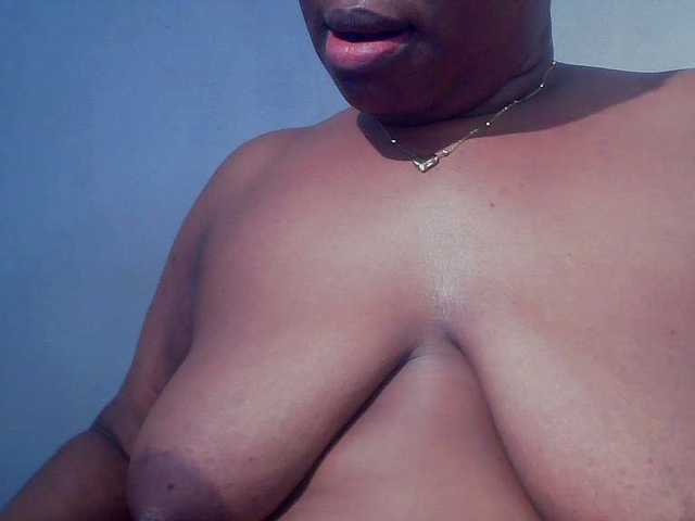 Freakyslut5's BongaCams show and profile