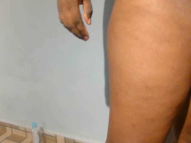 Freakyslut5 webcam bongacams model stream image