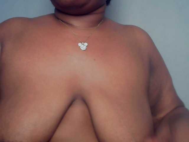 Freakyslut5's BongaCams show and profile