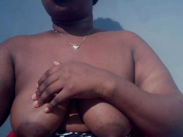 Freakyslut5's BongaCams show and profile