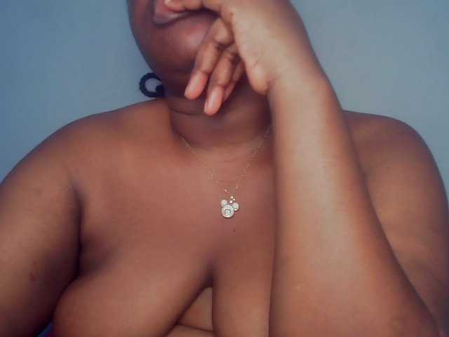 Freakyslut5's BongaCams show and profile