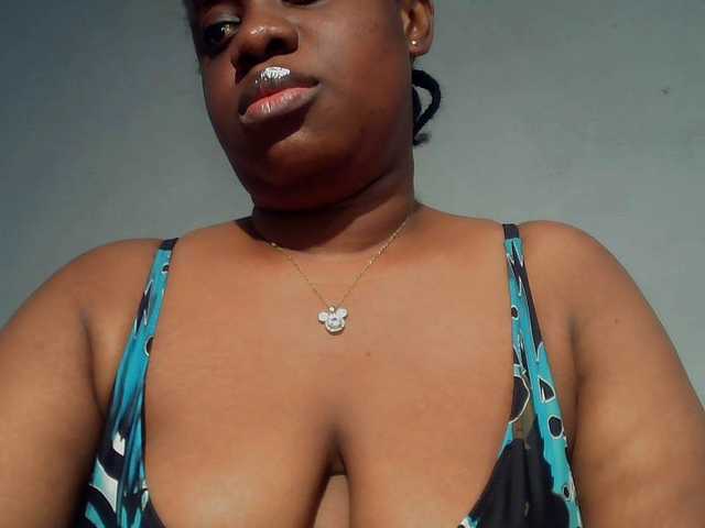 Freakyslut5's BongaCams show and profile
