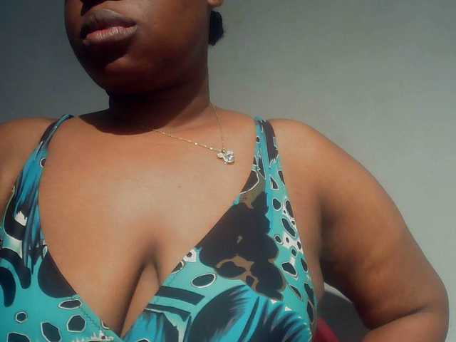 Freakyslut5's BongaCams show and profile