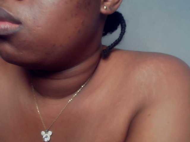 Freakyslut5's BongaCams show and profile