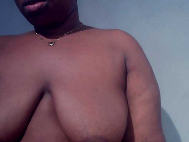 Freakyslut5's BongaCams show and profile