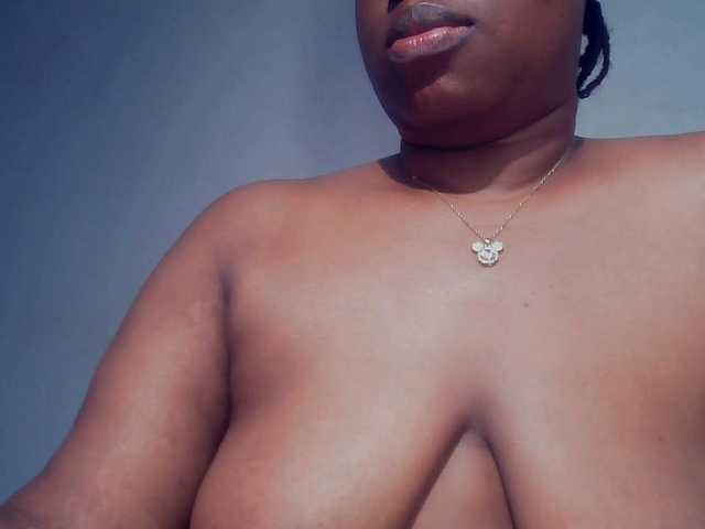 Freakyslut5's BongaCams show and profile