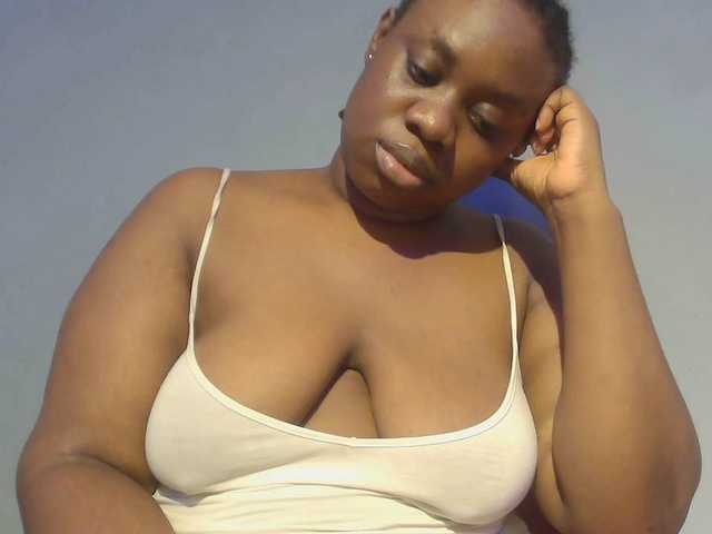 Freakyslut5's BongaCams show and profile