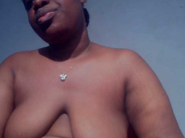 Freakyslut5's BongaCams show and profile