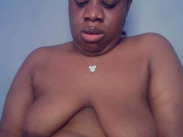 Freakyslut5's BongaCams show and profile