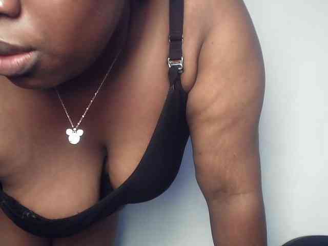 Freakyslut5 webcam
