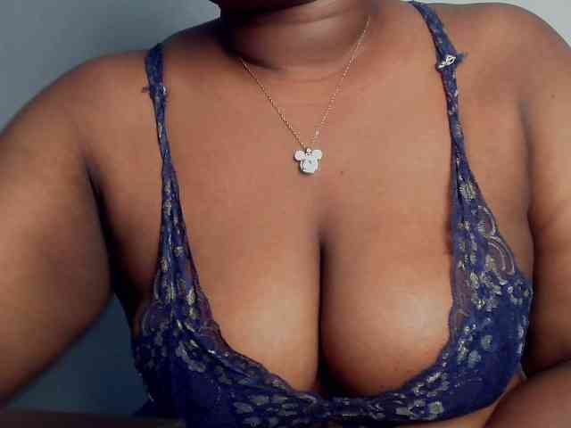 Freakyslut5 webcam