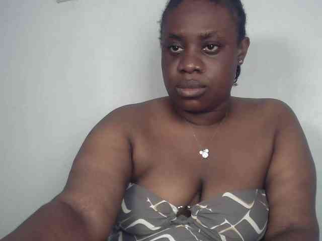 Freakyslut5 Live Webcam on BongaCams