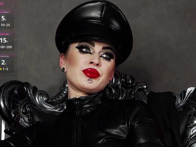 MistressVenena's BongaCams show and profile