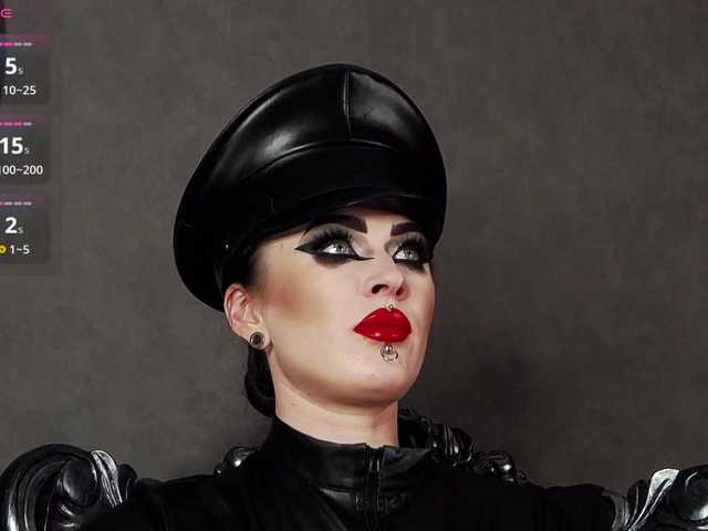 MistressVenena's BongaCams show and profile