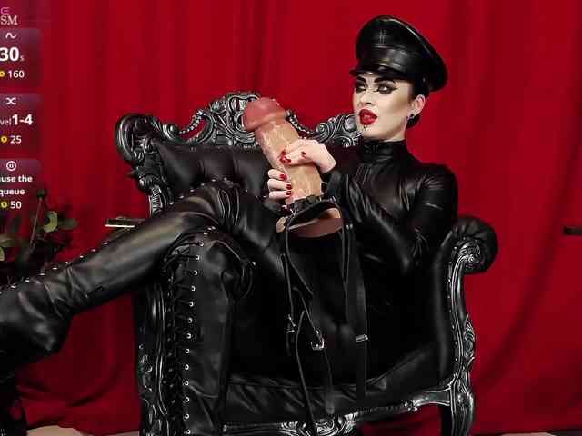 MistressVenena webcam