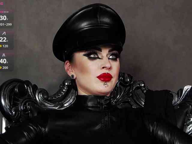 MistressVenena webcam